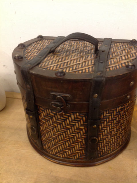 12" Brown Wood Trunk Box