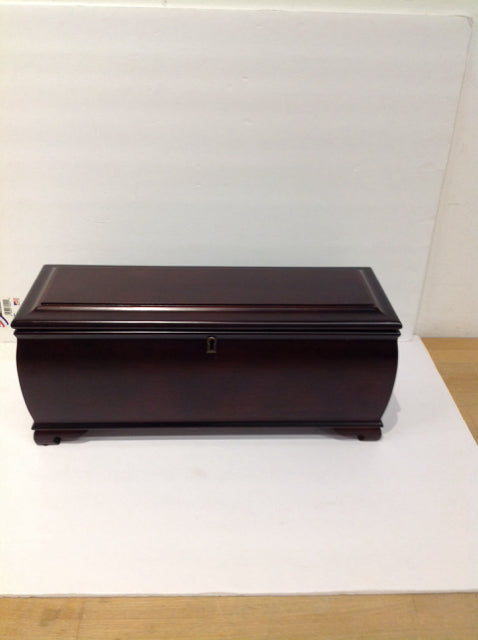 18.5"x7" Dark Wood Box