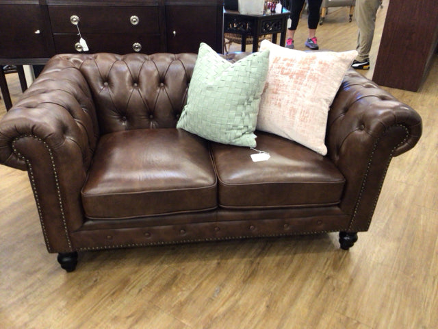 87" X 39" X 31" Abbyson Grand Chesterfield Brown Tufted Loveseat