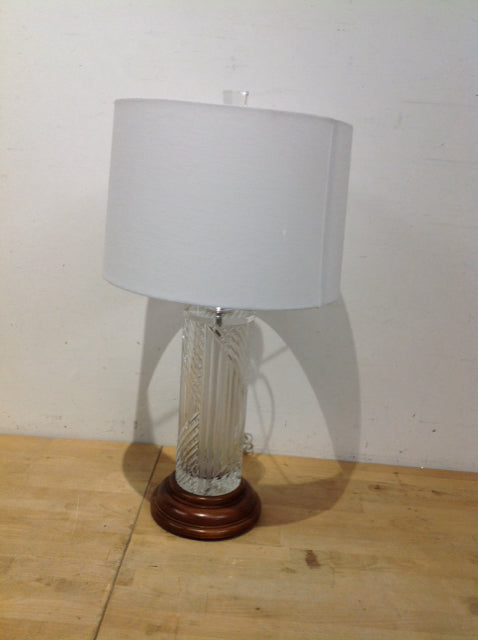 28" Fluted Lead Glass Column Lamp w/Drum Shade