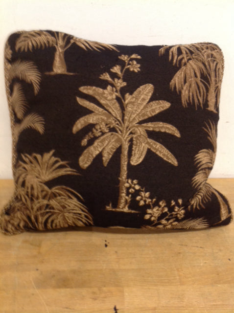 Pillow- 18" Tommy Bahama Black & Gold Palm