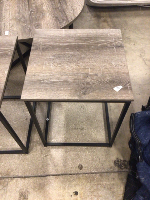 Ashley Furniture Wadeworth Square End Table