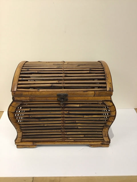 15"Hx16"W Bamboo Trunk
