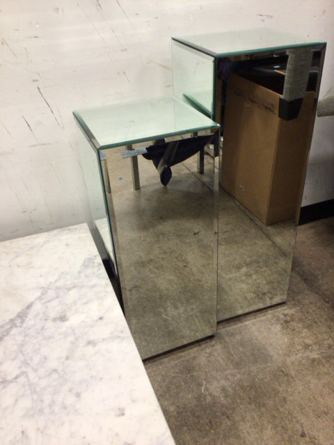30" Mirror Pedestal