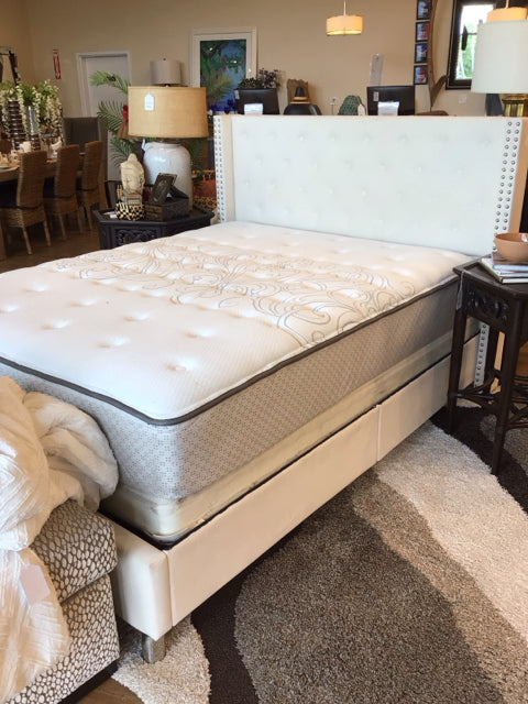 Cream Button Tufted Queen Bed