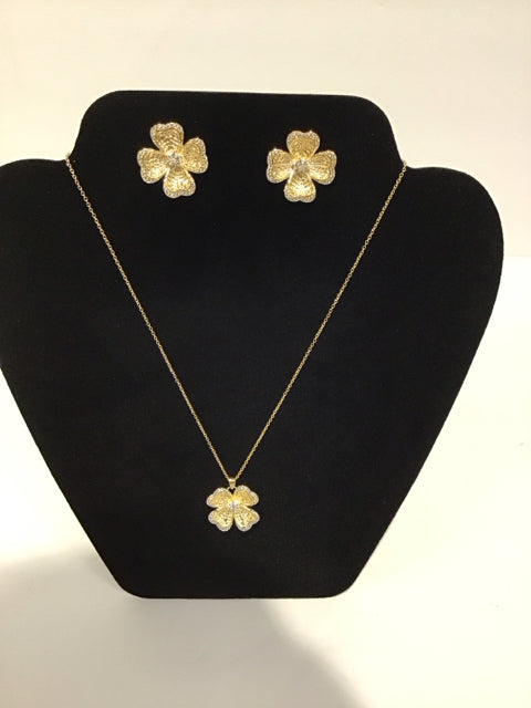 Cartier Style Gold Flower Necklace w/Earrings