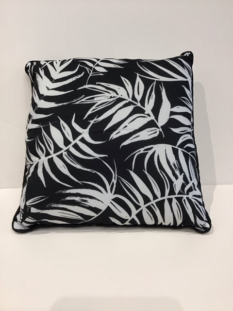 Black/White Leaf Design Pillow