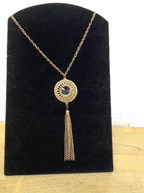 Gold Tone Ring Pendant Necklace