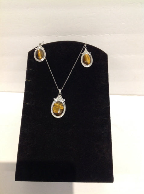 Silver Necklack w/Tigers Eye Pendant & Earrings