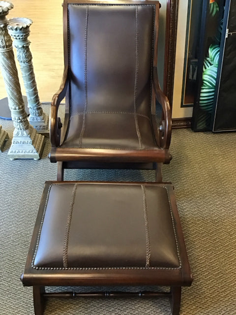 Compeche Leather Lounge Chair w/Ottoman