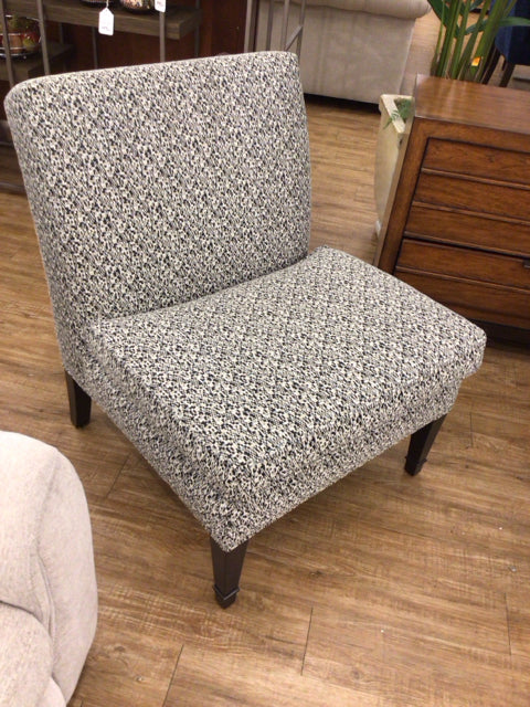 EA Black/White Slipper Chair