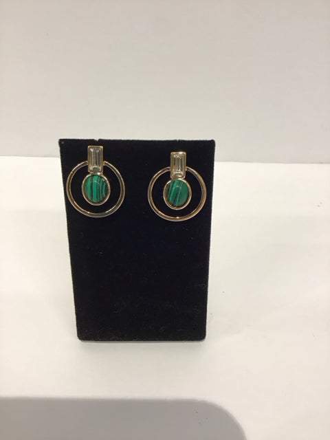 Rd Gold Tone Earrings w/Malachite