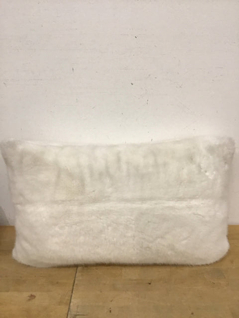 27" Faux Fur