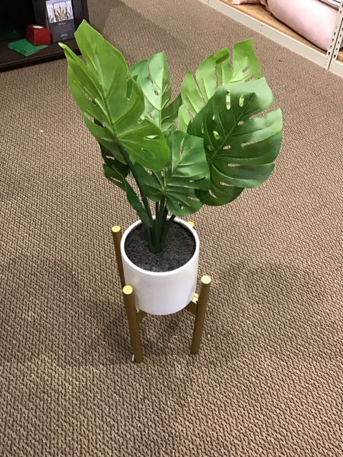 Faux Fern in White Planter w/Gold Plant Stand