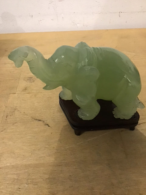2"x3" Jade Elephant Trinket