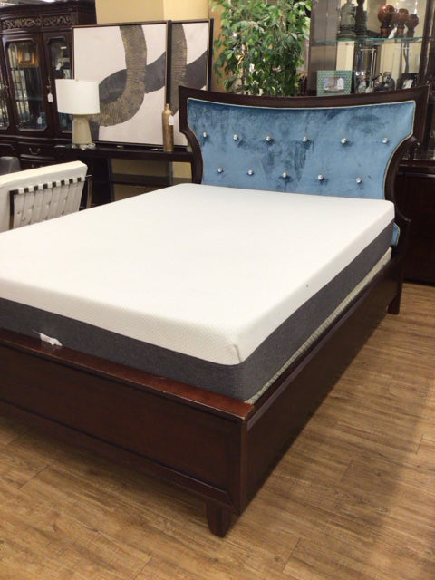 Dark Wood Blue Fabric Jewel Tufted Queen Bed