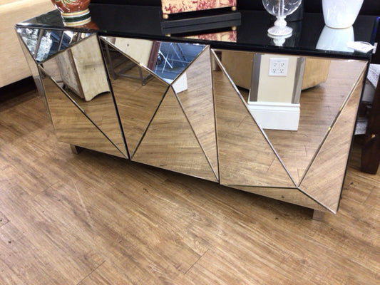 3 Door Mirror Buffet