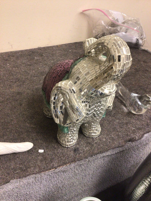 Pieced Mirror Elephant