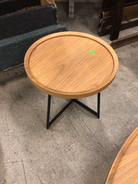 19 1/2" Modani Weston Round End Table