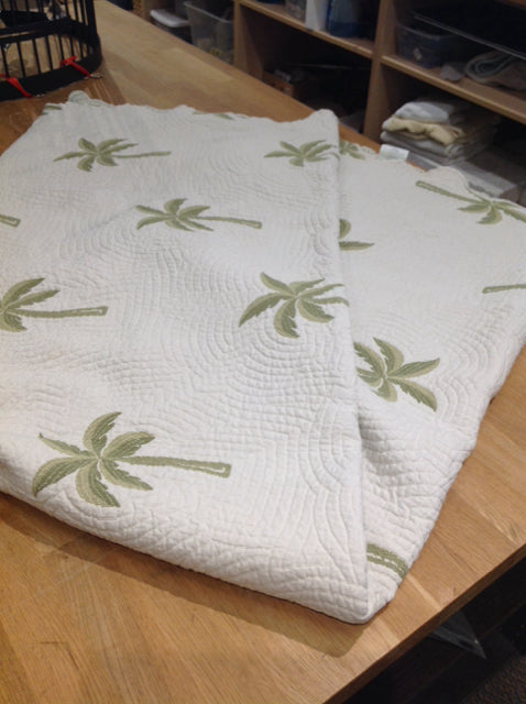 QUEEN Tan w/Green Palm Trees Quilt
