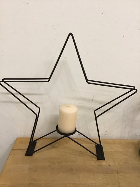 19" Star Metal Candle Holder