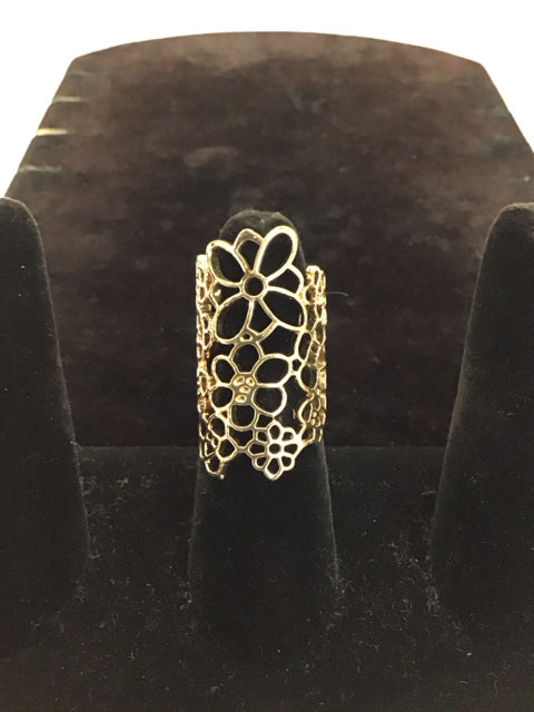 Gold Floral Design Ring