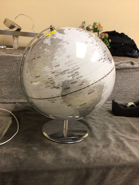 14" World Globe On Chrome Base