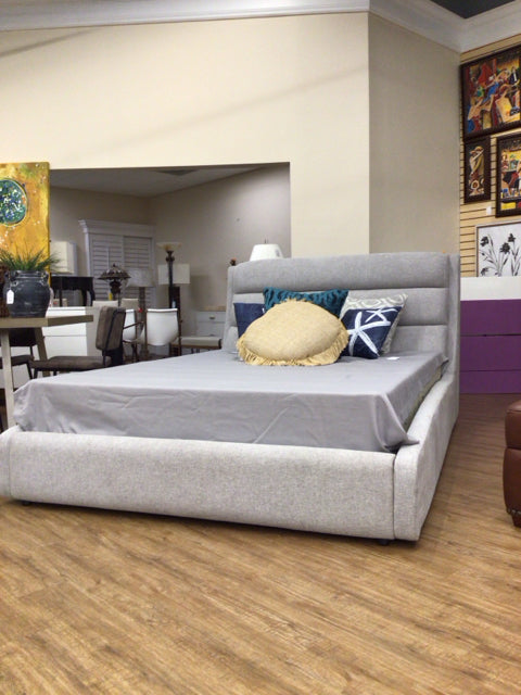 Sunpan Senna Grey Fabric Queen Bed