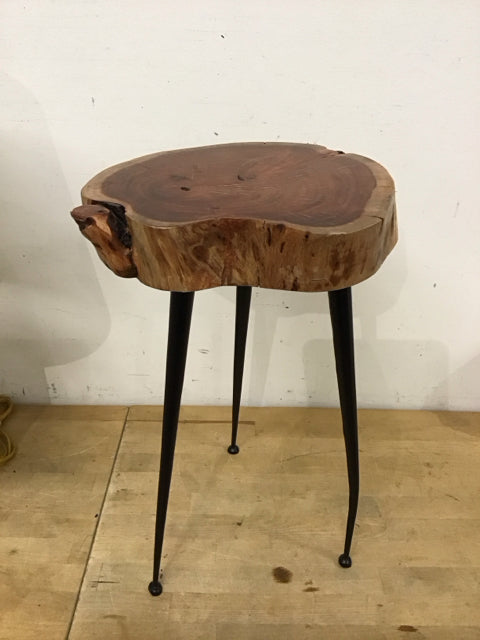 20" Live Edge Stump End Table