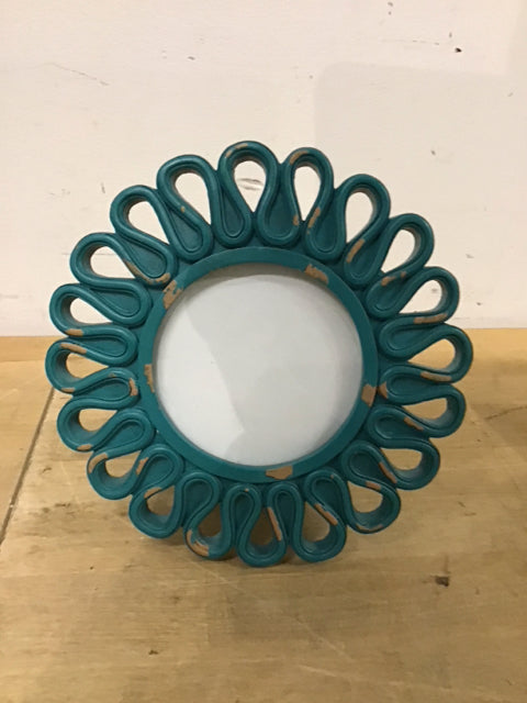 4" Round Distressed Teal Photo Frame