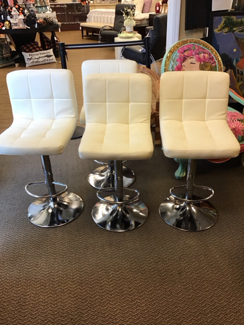 Set/4 Ashley White Bellatier Bar Stools AS-IS Light Soil
