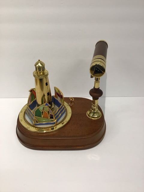 10" Wood Base w/Lighthouse & Kaleidoscope