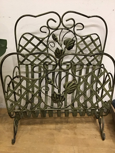 16"x14" Green Metal Lattice & Vine Magazine Stand