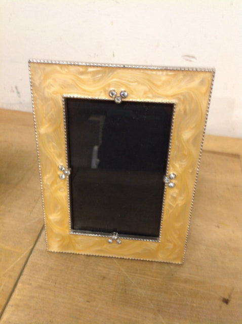 Photo Frame- 4" X 6" Gold Enamel Rhinestone