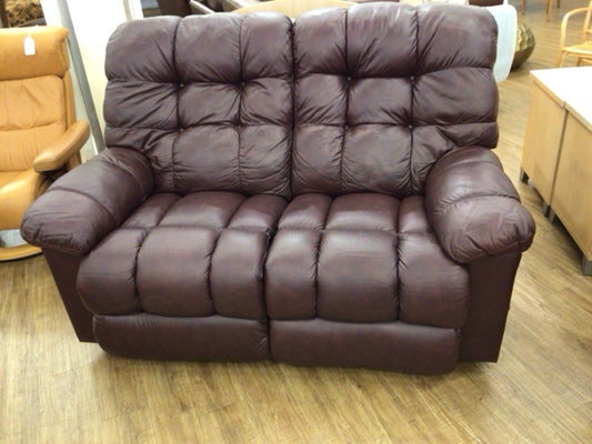La-Z-Boy Burgandy Manual Burgandy Reclining Love Seat