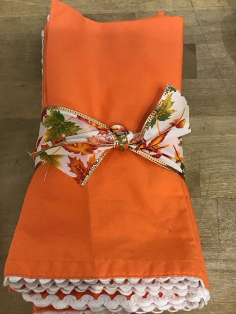Set Of 8 Orange Napkins W/White Scalloped Trim