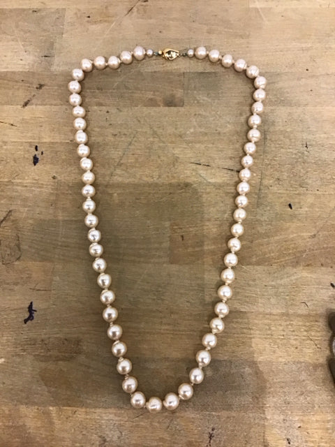 Large Pearl Necklace