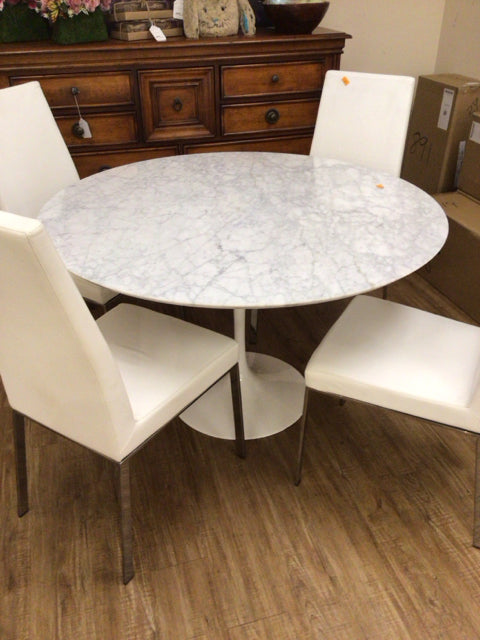 47"Room & Board Saarinen White Marble Top Pedestal Dining Table