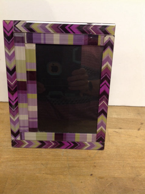 4x6 Purple/Green Chevron Glass Frame