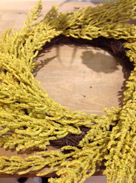 16" Yellow Golden Wreath