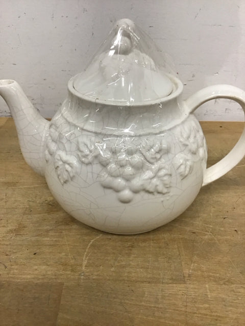 White Crackled Ceramic Fruit Tea Pot