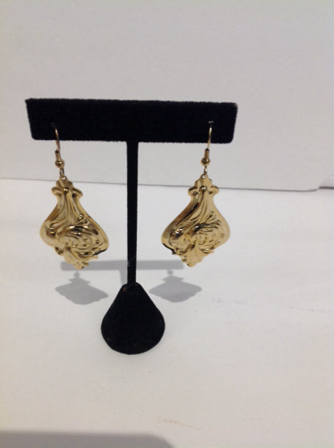 Gold Dangling Earrings