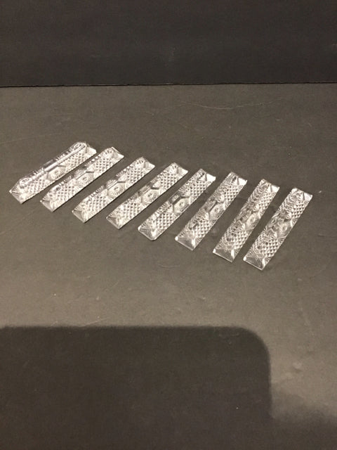 Set/8 Crystal Knife Rests