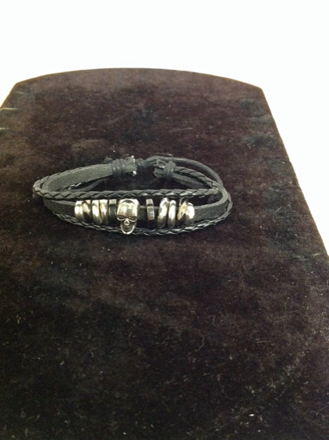 Black String Necklace w/Skeleton Head Bracelet