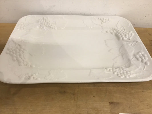17.5"x13.5" Elios White Ceramic Grape Vine Tray