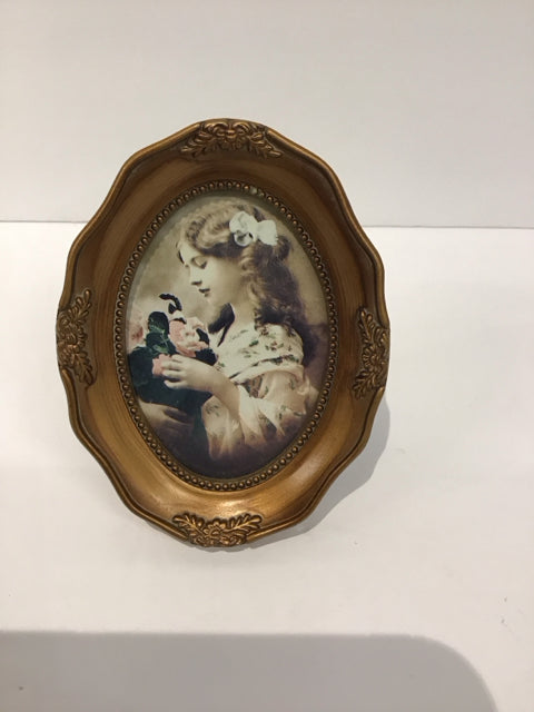 Small Oval Bronze Tone Picture Frame