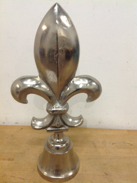 20" Silver Metal Fleur De Lis Sculpture