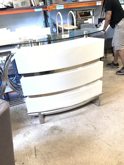 Xenia White Lacquer/Chrome Bar w/Glass Top AS-IS