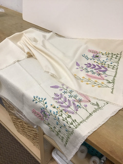Arcolaio Beige w/Flowers Runner
