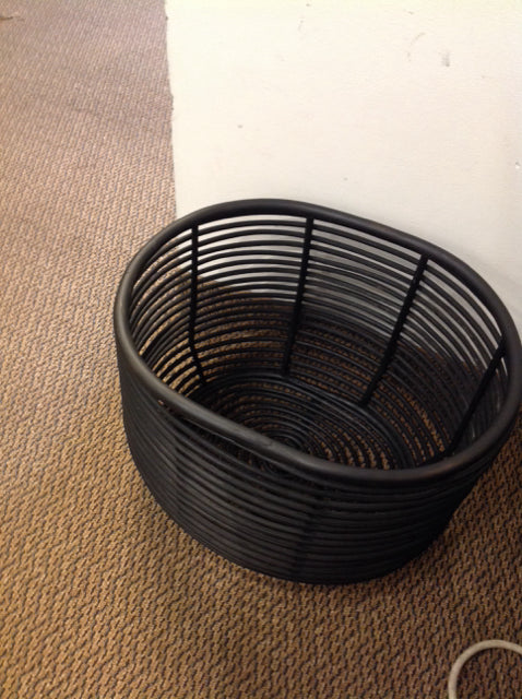 Basket- 18" Black Wicker